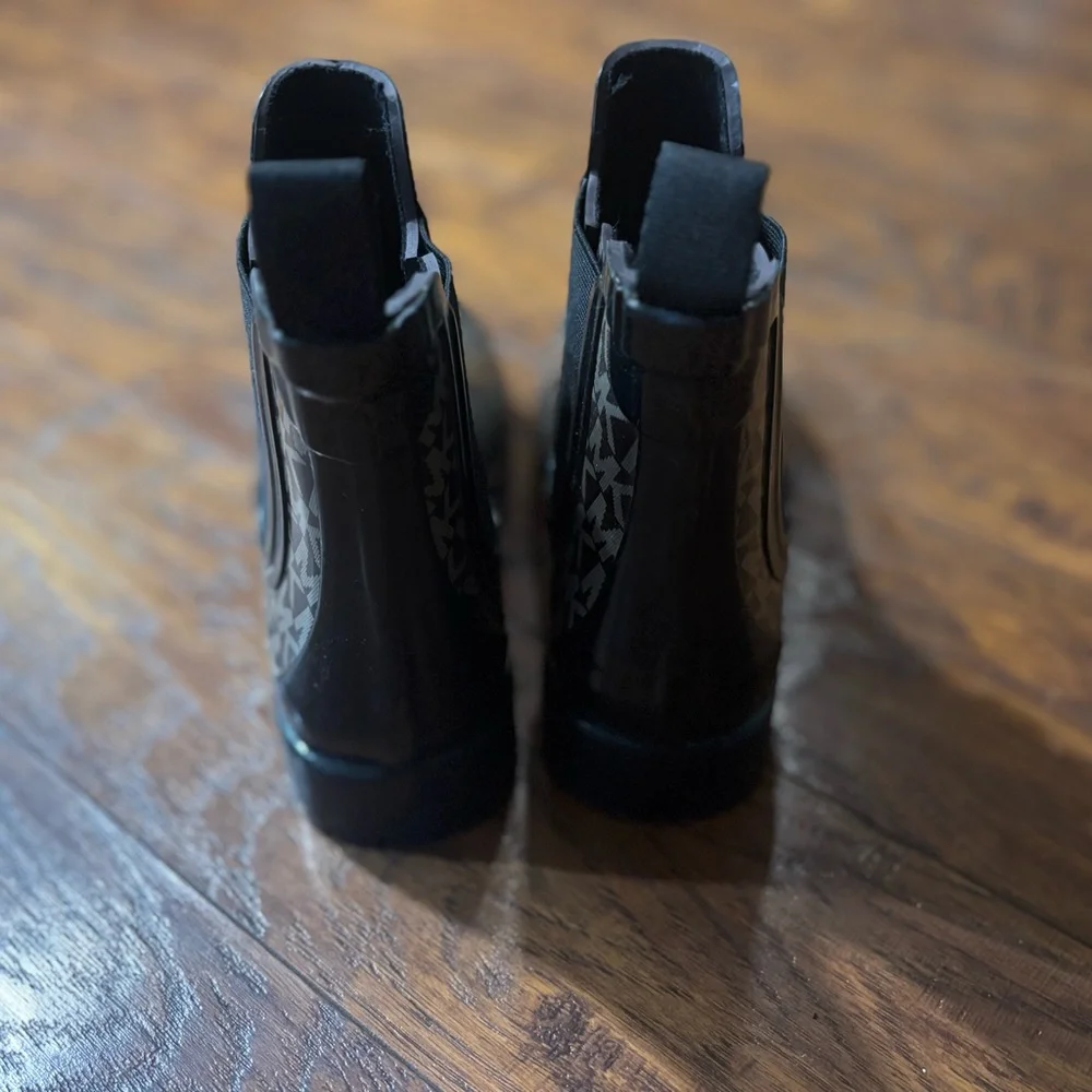 Michael Kors Women’s Brown Rain Boots - Picture 5 of 6